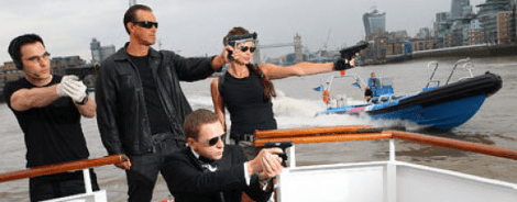 Απίστευτη γκάφα των Βρετανών: Εκαναν καταδίωξη «τρομοκρατών» στον Τάμεση και συνέλαβαν τον... Τομ Κρουζ [εικόνες] | iefimerida.gr 0