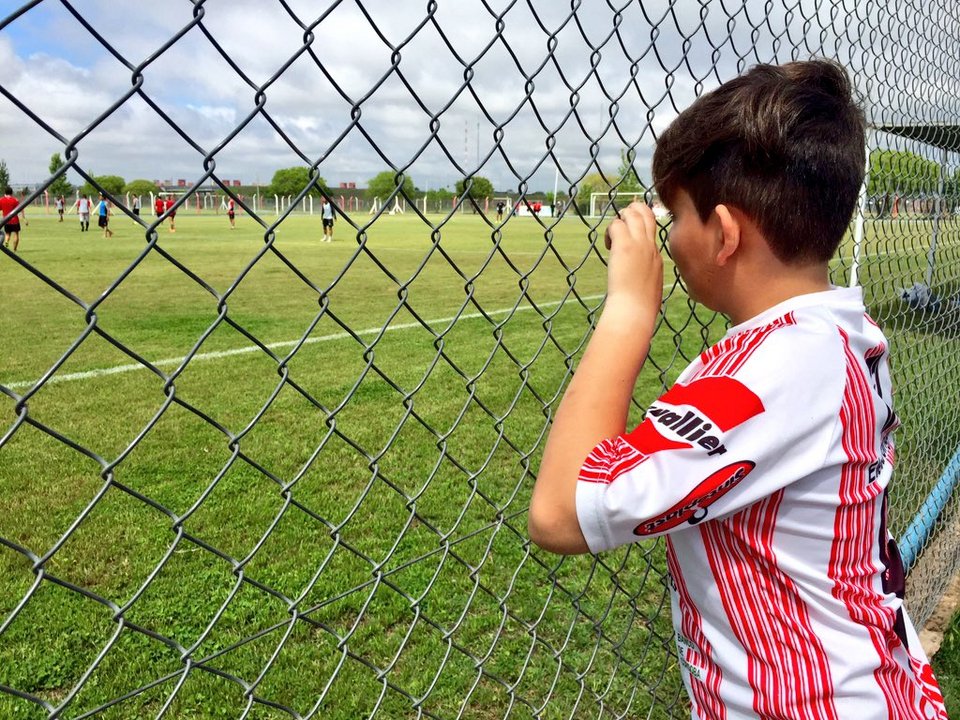 Εντεκάχρονος έδωσε όλο του το χαρτζιλίκι για να σώσει την ομάδα του [εικόνες] | iefimerida.gr 0