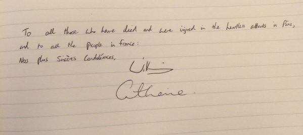 Γουίλιαμ και Κέιτ Μίντλετον στα μαύρα γράφουν μήνυμα συμπαράστασης για τα θύματα στο Παρίσι [εικόνες] | iefimerida.gr 0