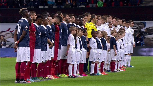 Παγκόσμια συγκίνηση στο Λονδίνο: Ολο το Γουέμπλεϊ τραγούδησε την Μασσαλιώτιδα [εικόνες & βίντεο] | iefimerida.gr 6