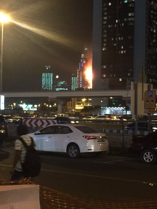 Στάχτη 5άστερο ξενοδοχείο στο Ντουμπάι -Ενας νεκρός και 14 τραυματίες [εικόνες & βίντεο] | iefimerida.gr 5