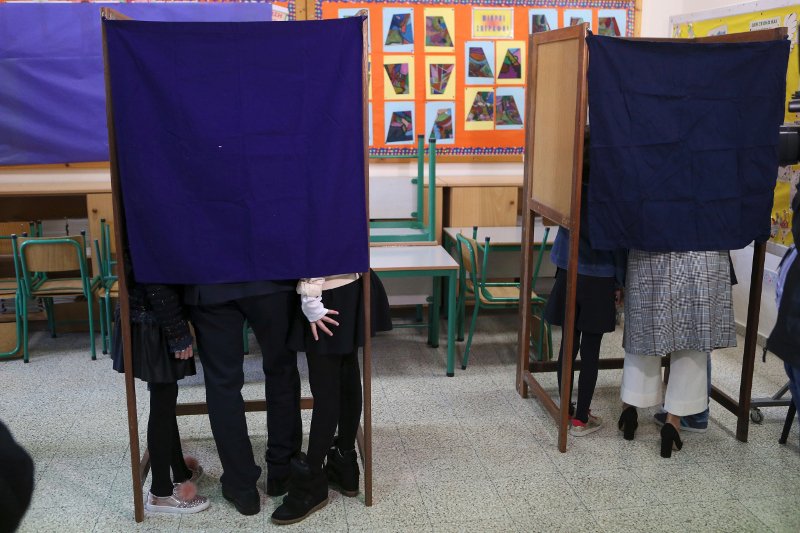 Κύπρος, εκλογές: Μειωμένη με σχέση με το 2013 η προσέλευση στις κάλπες [εικόνες] | iefimerida.gr 1