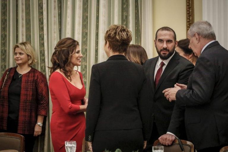 Το παρασκήνιο του δείπνου στο Προεδρικό -Ο αγέλαστος Ερντογάν, τα πηγαδάκια, οι καλοντυμένες κυρίες [εικόνες] | iefimerida.gr 14