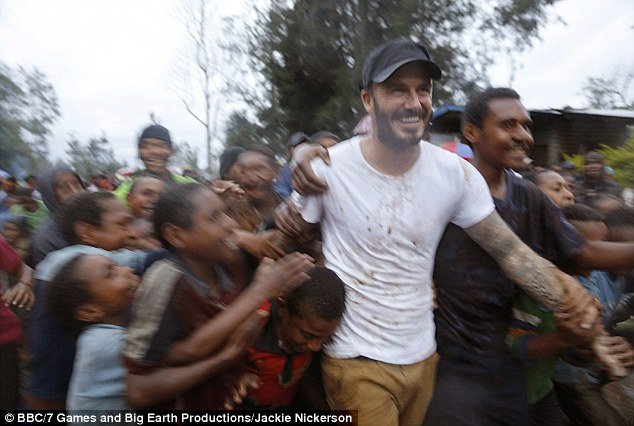 Παροξυσμός στο twitter για τον Ντέιβιντ Μπέκαμ - «Τιμήστε τον ως Ιππότη» [εικόνες] | iefimerida.gr 2