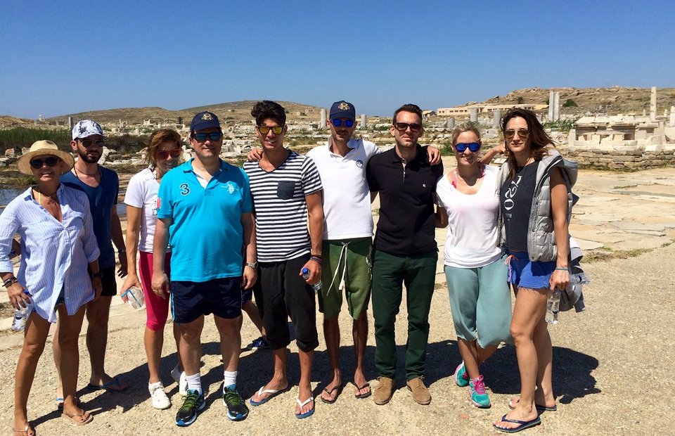 Ο Αδωνις Γεωργιάδης στη Μύκονο για σκουός [εικόνες] | iefimerida.gr 0