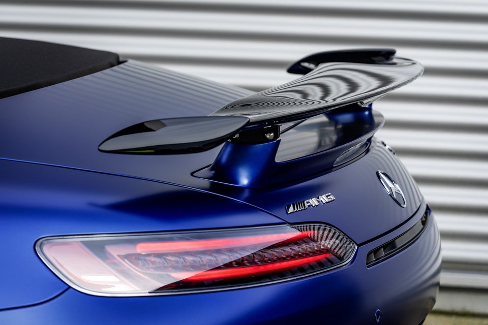 H κορυφαία Mercedes-AMG GT R και σε roadster | iefimerida.gr 3
