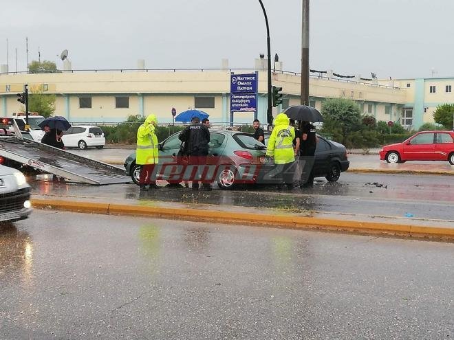 Πάτρα: Διπλή καραμπόλα με 6 οχήματα λόγω κακοκαιρίας [εικόνες & βίντεο] | iefimerida.gr 0