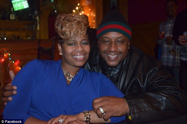 Εγινε viral: Η αντίδραση άνδρα όταν μαθαίνει ότι η γυναίκα του είναι έγκυος -Μετά από 17 χρόνια προσπάθειας [βίντεο] | iefimerida.gr 2