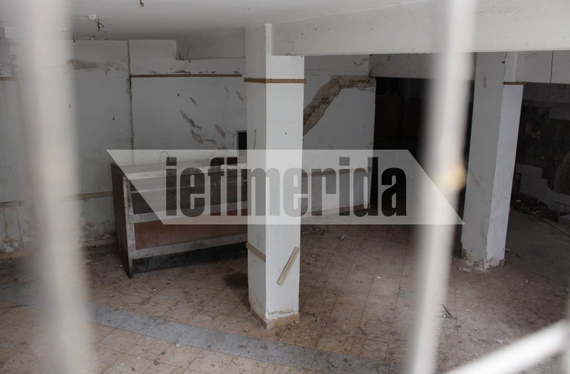 Το iefimerida στην πολυκατοικία-«φάντασμα» στο μετρό του Αγίου Ιωάννη –20 χρόνια ερειπωμένη, έγινε εστία μόλυνσης [εικόνες] | iefimerida.gr 7