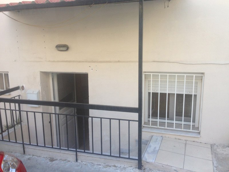 Μέσα στο εφιαλτικό υπόγειο του βιαστή της Δάφνης [εικόνες & βίντεο]  | iefimerida.gr 0