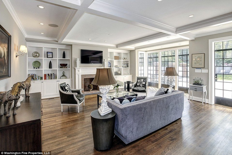 Αυτό είναι το σπίτι που θα ζήσουν οι Ομπάμα όταν φύγουν από τον Λευκό Οίκο -Εκπληκτικός πύργος του 1928  [εικόνες] | iefimerida.gr 1