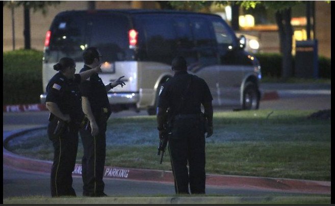 Μακελειό σε αντιισλαμική έκθεση στο Ντάλας: Δύο νεκροί κι ένας τραυματίας [εικόνες & βίντεο] | iefimerida.gr 0