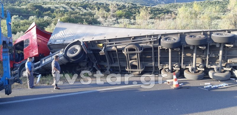 Νέα εκτροπή νταλίκας στην Αθηνών-Λαμίας | iefimerida.gr 2
