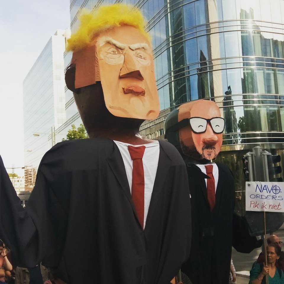 Βρυξέλλες: 6.000 οργισμένοι Ευρωπαίοι διαδήλωσαν κατά του Τραμπ [εικόνες & βίντεο] | iefimerida.gr 2