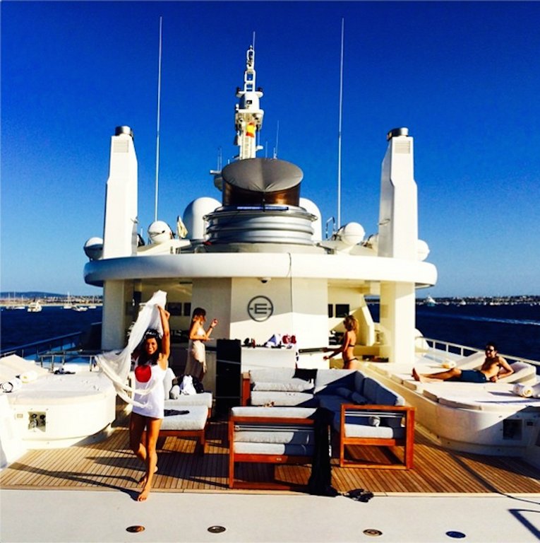 Business Insider: Τα πλούσια παιδιά του Instragram ξεσάλωσαν φέτος το καλοκαίρι [εικόνες] | iefimerida.gr 0