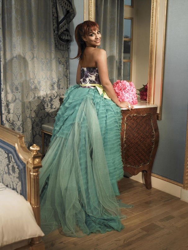 Το Times αποκαλεί «σεξοβόμβα» μια τραγουδίστρια όπερας -Ενα μοναδικό φαινόμενο [εικόνες] | iefimerida.gr 10