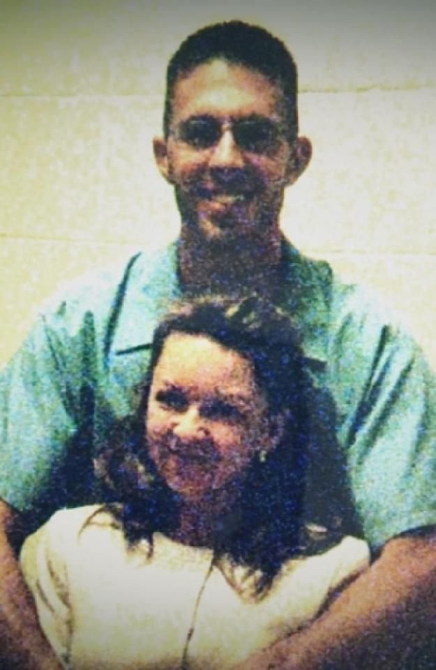 «Παντρεύτηκα έναν φυλακισμένο δολοφόνο που δεν είχα συναντήσει ποτέ» -Η... τρελή ιστορία μιας Αυστραλής [εικόνες] | iefimerida.gr 1