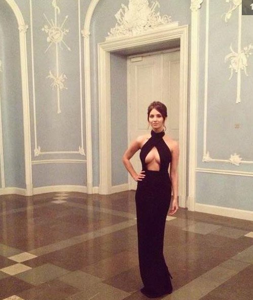 21χρονη Δανή πολιτικός, με τα εσώρουχα σε καυτή φωτογράφιση [εικόνες] | iefimerida.gr 5