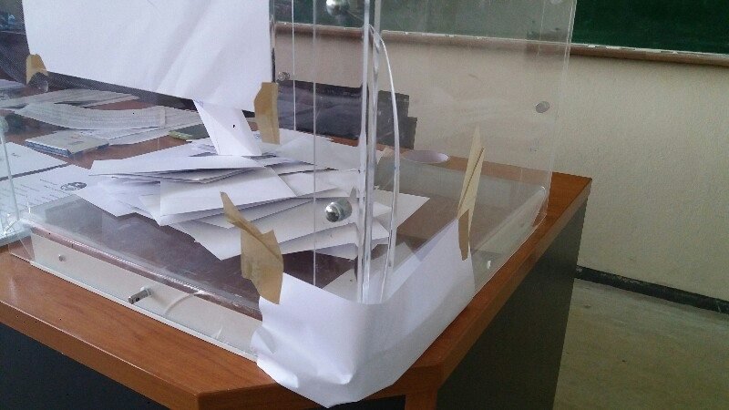 Επεισόδια στις φοιτητικές εκλογές -Ξύλο και μολότοφ στο Παιδαγωγικό [εικόνες&βίντεο] | iefimerida.gr 7