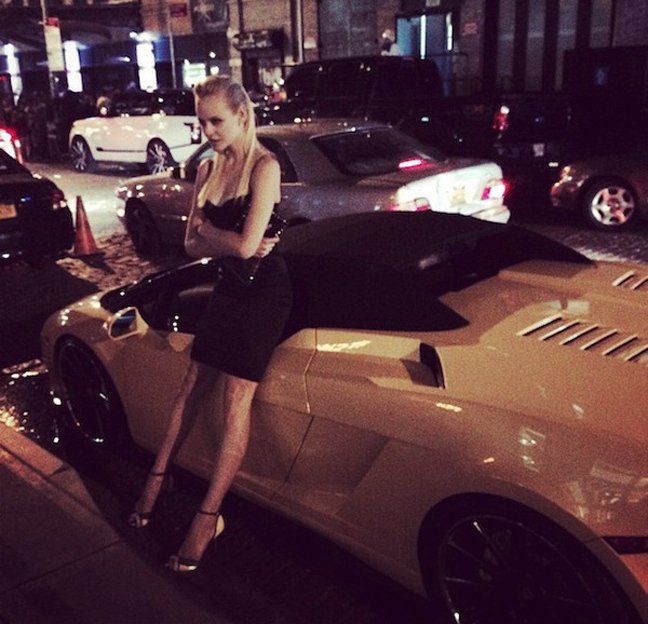 Οι βασίλισσες του Instagram - Mοντέλα από την Ρωσία και εξωφρενική πολυτέλεια κατακλύουν τα social media [εικόνες] | iefimerida.gr 3