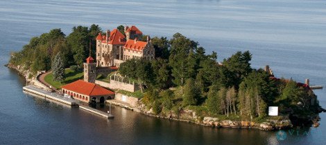 Δέκα νησιά βγαλμένα από τα παραμύθια: Οταν τα κάστρα ξεπροβάλλουν μέσα από το νερό [εικόνες] | iefimerida.gr 24