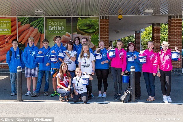 Από τα θρανία στα καλλιστεία -Η σέξι καθηγήτρια που σαρώνει τους τίτλους ομορφιάς [εικόνες]  | iefimerida.gr 2