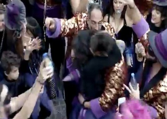 Στο ρεθυμνιώτικο καρναβάλι έγινε και πρόταση γάμου [εικόνες] | iefimerida.gr 4