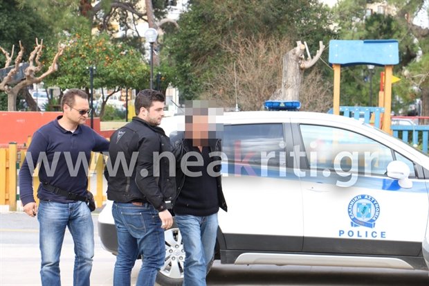 Αυτός είναι ο δάσκαλος που κατηγορείται για ασέλγεια σε 8χρονο κορίτσι [εικόνες] | iefimerida.gr 1