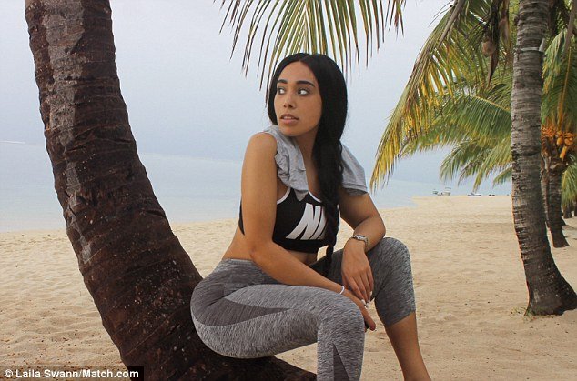 Η 23χρονη εξωτική blogger που πληρώνεται για να ταξιδεύει σε όλο τον κόσμο και να βγαίνει ραντεβού με άνδρες [εικόνες] | iefimerida.gr 0