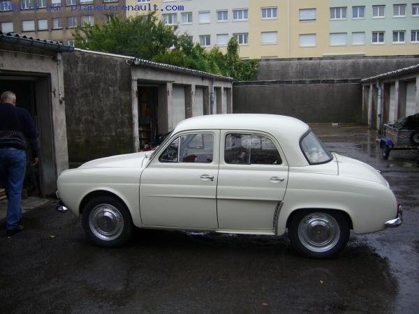 Η γυναίκα που έβαλε χρώμα στα αυτοκίνητα Renault [εικόνες] | iefimerida.gr 8