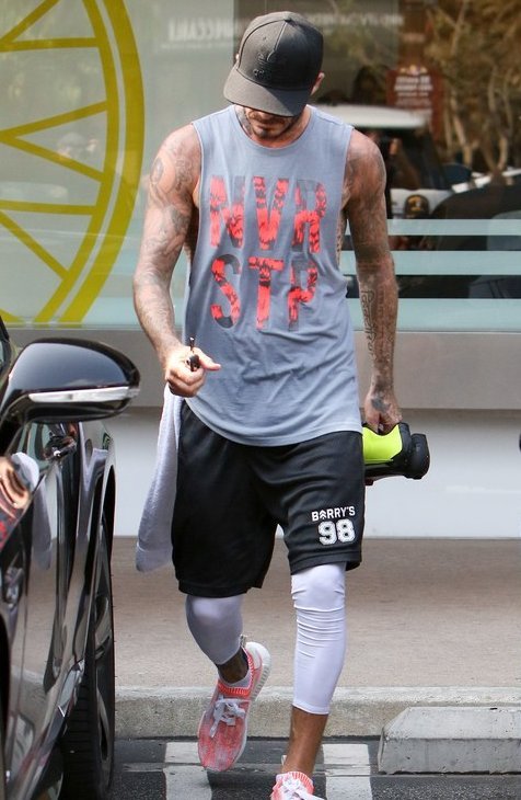 Ντύσου όπως ο Μπέκαμ - Οι 20 εμφανίσεις του που ξεχώρισαν το 2016 [εικόνες] | iefimerida.gr 11