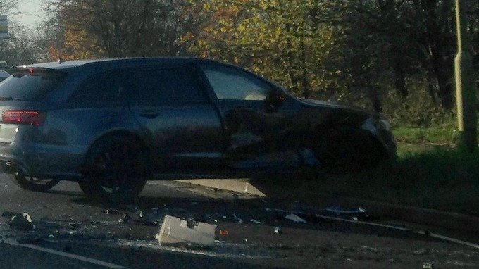 Οι πρώτες φωτογραφίες από το τροχαίο ατύχημα του Ντέιβιντ Μπέκαμ [εικόνες] | iefimerida.gr 0