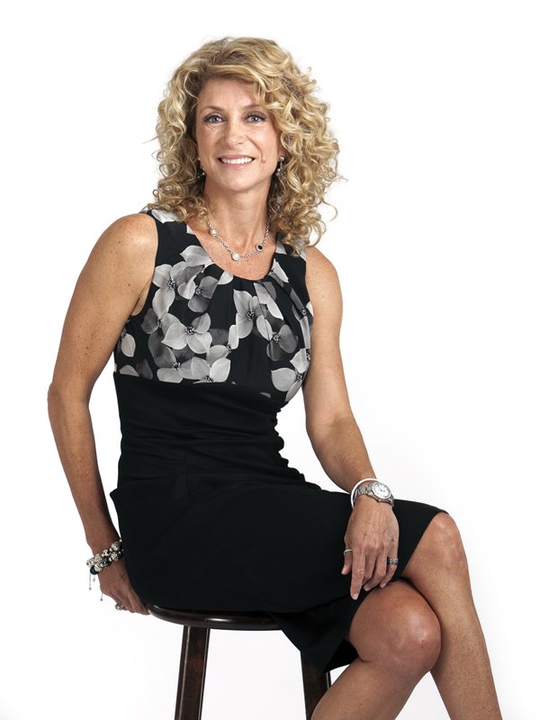 Ποια είναι η γερουσιαστής Γουέντι Ντέιβις που μίλησε 11 ώρες όρθια στη Βουλή και φοράει τα κομψότερα ρούχα που έβαλε ποτέ πολιτικός [εικόνες] | iefimerida.gr 5