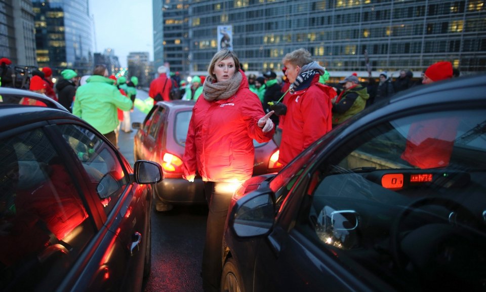 Γενική απεργία στο Βέλγιο κατά της ευρωπαϊκής λιτότητας [εικόνες & βίντεο] | iefimerida.gr 4