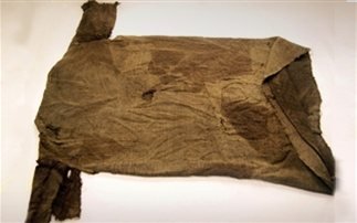 Κομμάτι από αρχαίο χιτώνα αποκάλυψε το λιώσιμο των πάγων της Νορβηγίας [εικόνα] | iefimerida.gr 0