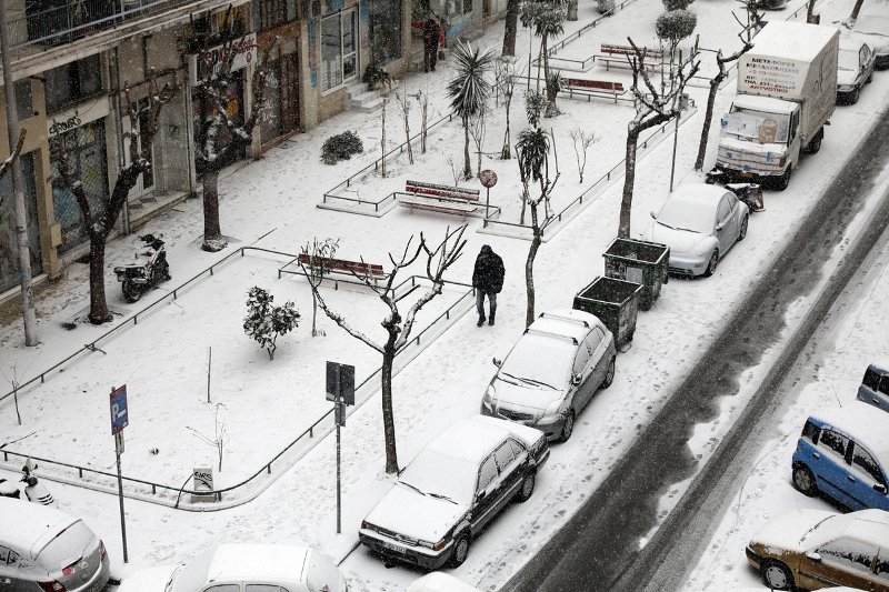 Θεσσαλονίκη: Μεγάλα προβλήματα από τη χιονόπτωση [εικόνες & βίντεο] | iefimerida.gr 0