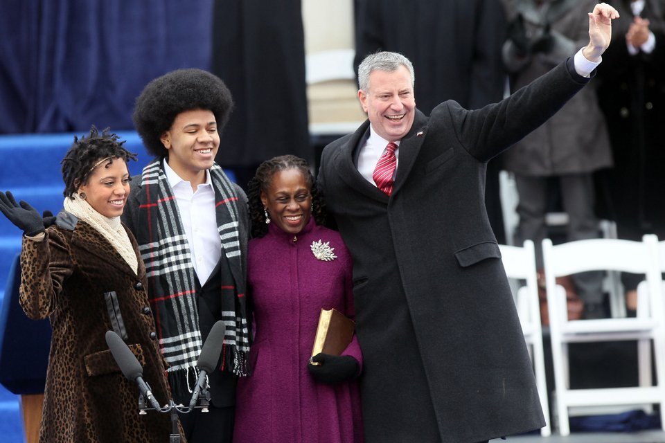 Ο Αμερικανός πολιτικός που πέταξε τη γραβάτα για να μιλήσει με τον Τσίπρα στο τηλέφωνο [εικόνες] | iefimerida.gr 5
