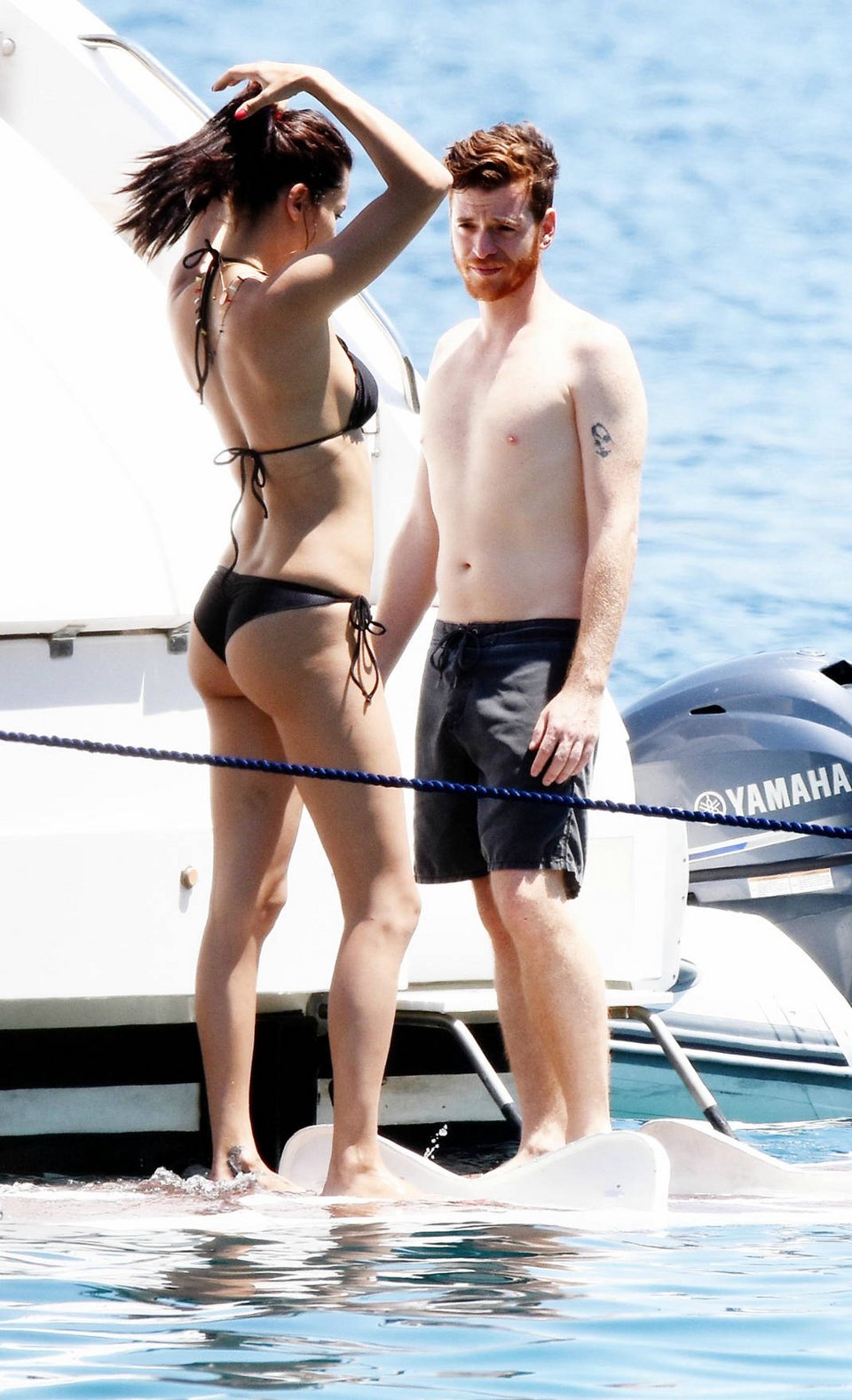 Oλη η Τουρκία ασχολείται με την Αντριάνα Λίμα -Παθιασμένα φιλιά με Τούρκο συγγραφέα [εικόνες] | iefimerida.gr 0