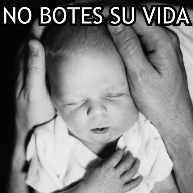 H γυναίκα που υιοθετεί νεκρά μωρά για μια αξιοπρεπή κηδεία [εικόνες] | iefimerida.gr 3