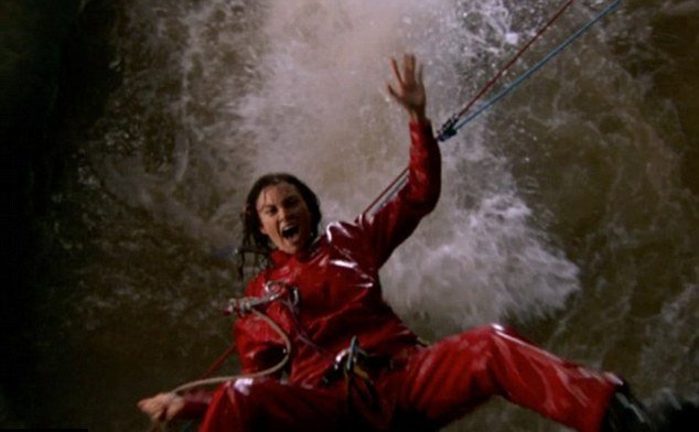 Τραγικό: Yπάρχει ταινία που προέβλεψε το τέλος του μοιραίου Boeing [εικόνες] | iefimerida.gr 4