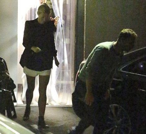 Επανασύνδεση Πάλτροου και Κρις Μάρτιν; -Το δαχτυλίδι και το δείπνο που φούντωσαν τις φήμες [εικόνες]  | iefimerida.gr 1