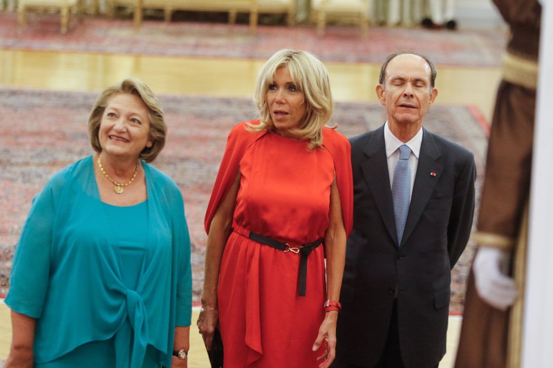 Παυλόπουλος σε Μακρόν: ΠΓΔΜ και Αλβανία υπονομεύουν την ευρωπαϊκή τους πολιτική [εικόνες] | iefimerida.gr 20