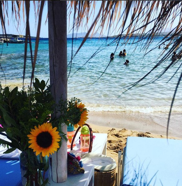 Ετσι γιόρτασαν το Δευκαπενταύγουστο οι σταρς- Οι φωτογραφίες που «έριξαν» το Instagram [εικόνες] | iefimerida.gr 3