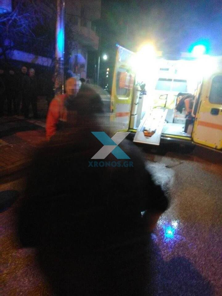 Ντελιβεράς έσπασε το πόδι του μετά από τροχαίο στην Κομοτηνή [εικόνες] | iefimerida.gr 2