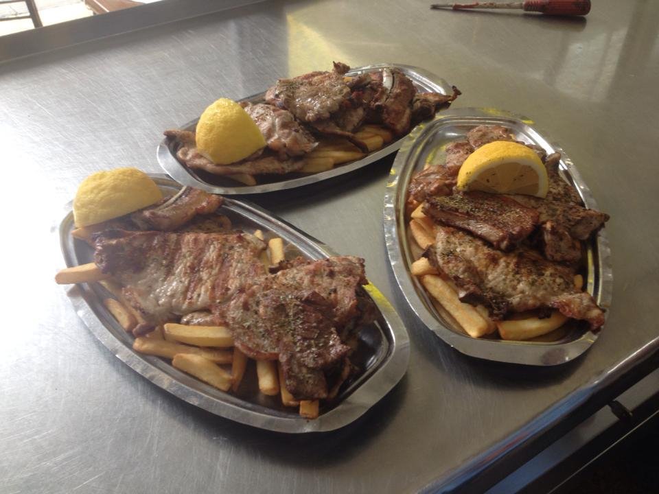 Τσικνοπέμπτη στο σπίτι- Αυτά είναι τα 10 delivery της Αθήνας με τα καλύτερα παϊδάκια, σουβλάκια, κοψίδια [εικόνες] | iefimerida.gr 1