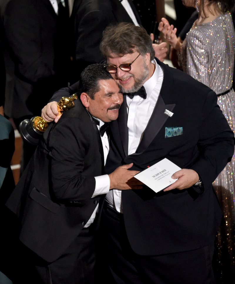 Εβαλαν ξανά τον Μπίτι και την Ντάναγουεϊ να δώσουν Οσκαρ -Η εκπληκτική αντίδραση του Ντελ Τόρο [εικόνες] | iefimerida.gr 2