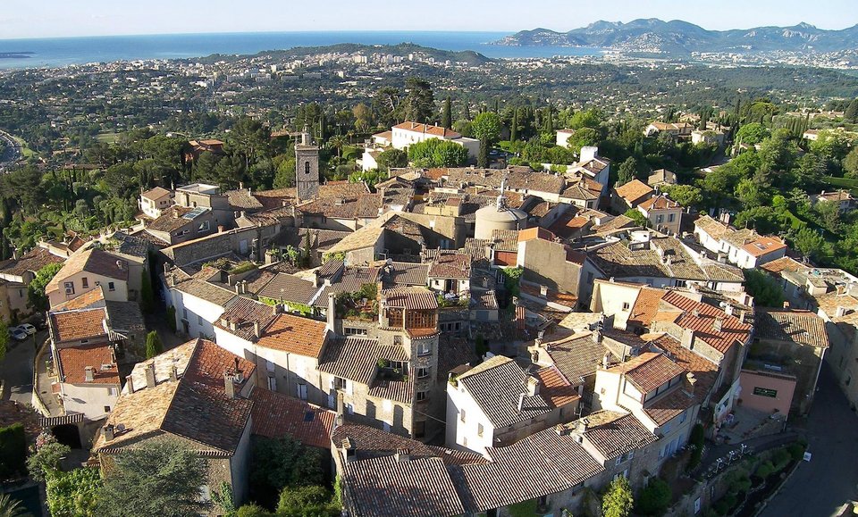 Το σπίτι που πέθανε ο Πικάσο βγαίνει στο σφυρί -Μυθική κατοικία στην Κυανή Ακτή [εικόνες] | iefimerida.gr 16