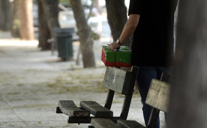 Αδειο τελικά το ύποπτο δέμα πίσω από την οικία του Αμερικανού πρέσβη [εικόνες] | iefimerida.gr 1