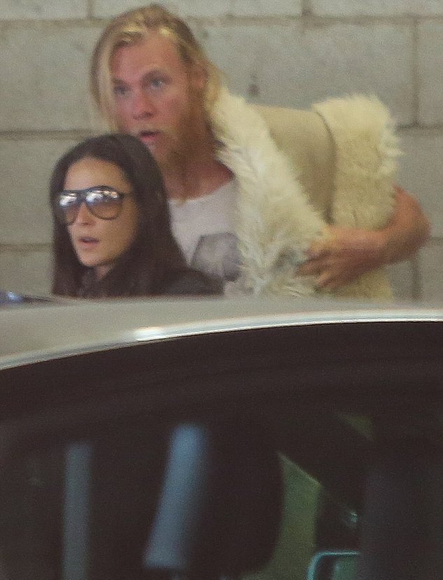 30χρονος δύτης μαργαριταριών ο νέος «Βίκινγκ» σύντροφος της Ντέμι Μουρ [εικόνες]  | iefimerida.gr 1