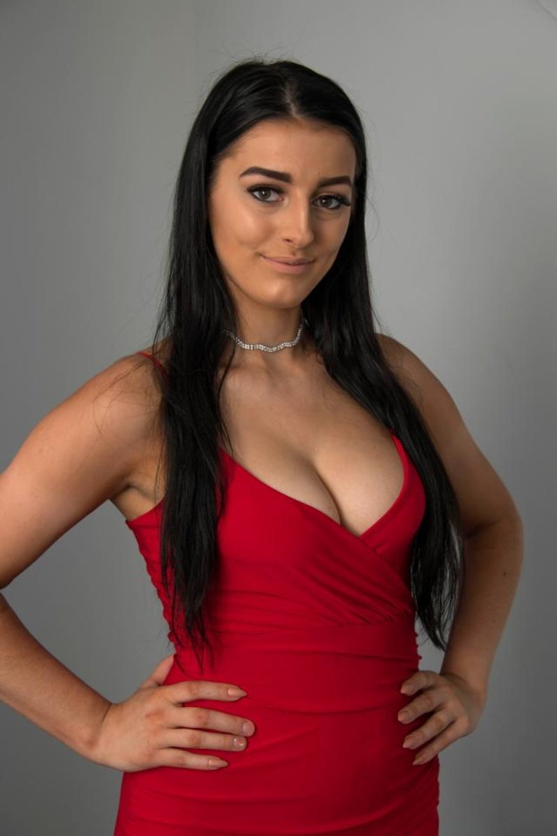 Οι 10 φιναλίστ του διαγωνισμού στήθους της βρετανικής The Sun [εικόνες] | iefimerida.gr 5